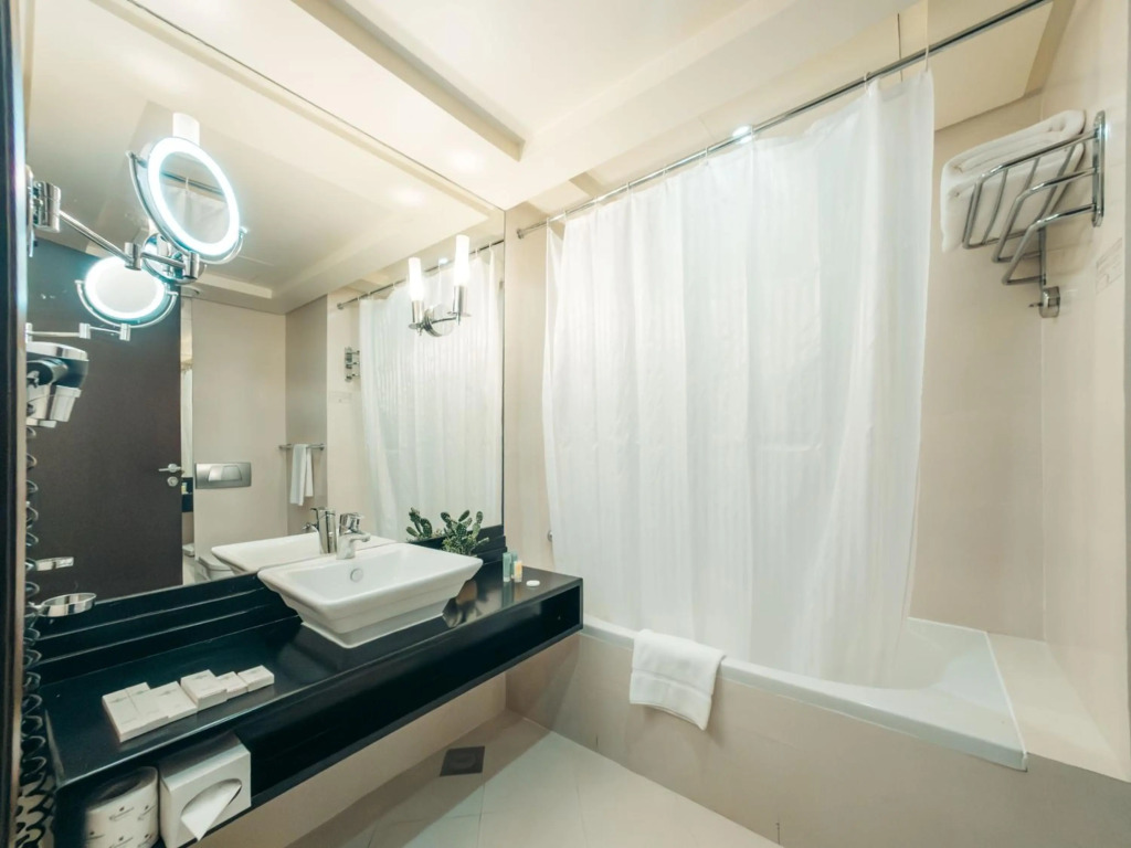 Абу-Даби: Kingsgate Hotel Abu Dhabi