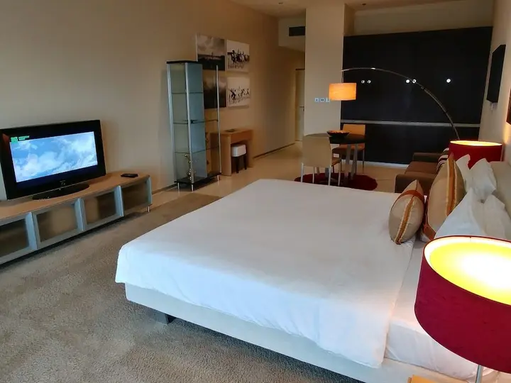 Дубай: Ascott Park Place Dubai