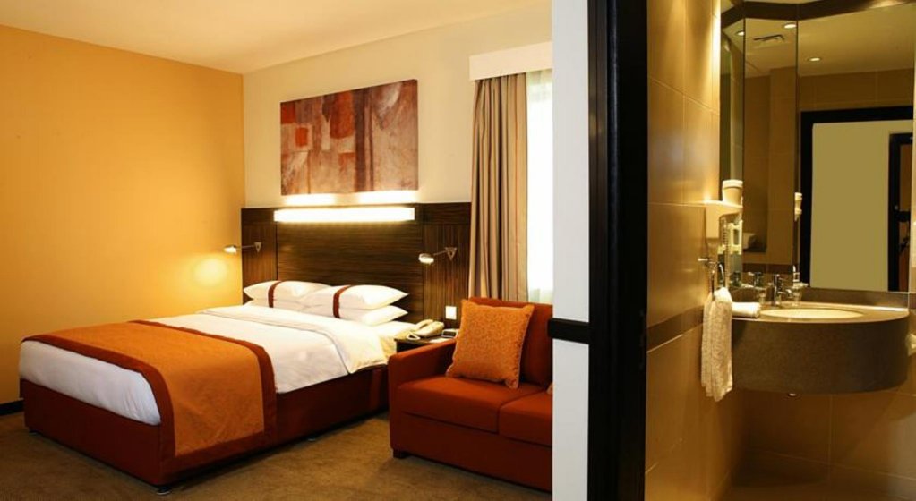 Holiday Inn Express Dubai Safa Park an IHG Hotel — фото 4