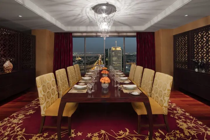 Дубай: The H Dubai