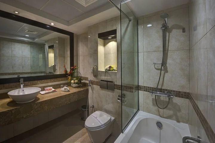Дубай: Grandeur Hotel