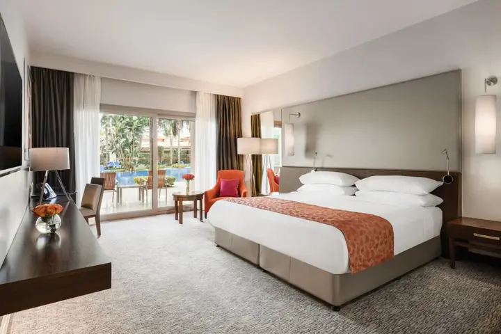 Каир: Dusit Thani LakeView Cairo