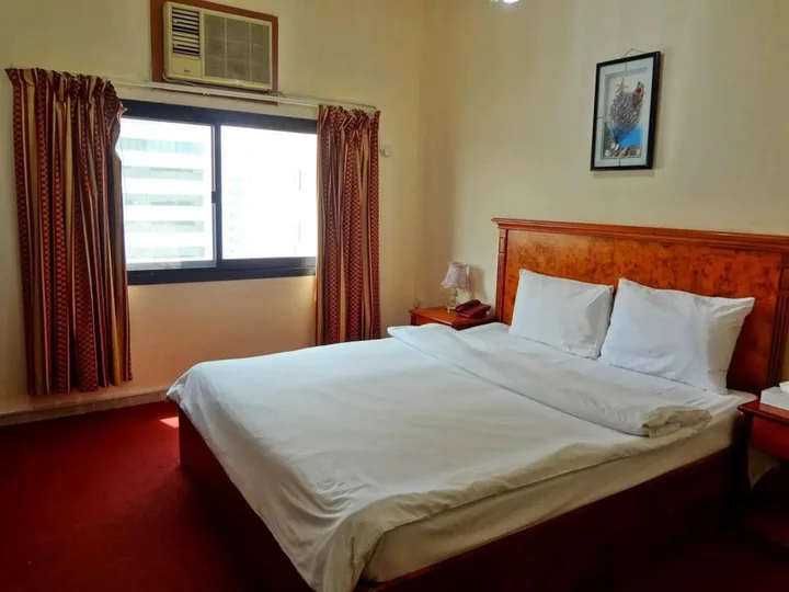 Шарджа: Dana Hotel