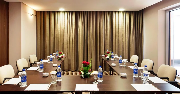 Абу-Даби: Oaks Liwa Executive Suites