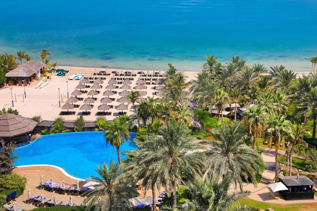 Дубай: Отель Le Méridien Mina Seyahi Beach Resort & Waterpark