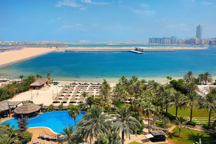 Дубай: Отель Le Méridien Mina Seyahi Beach Resort & Waterpark
