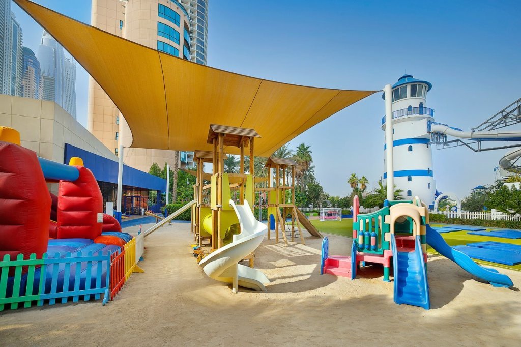 Дубай: Отель Le Méridien Mina Seyahi Beach Resort & Waterpark