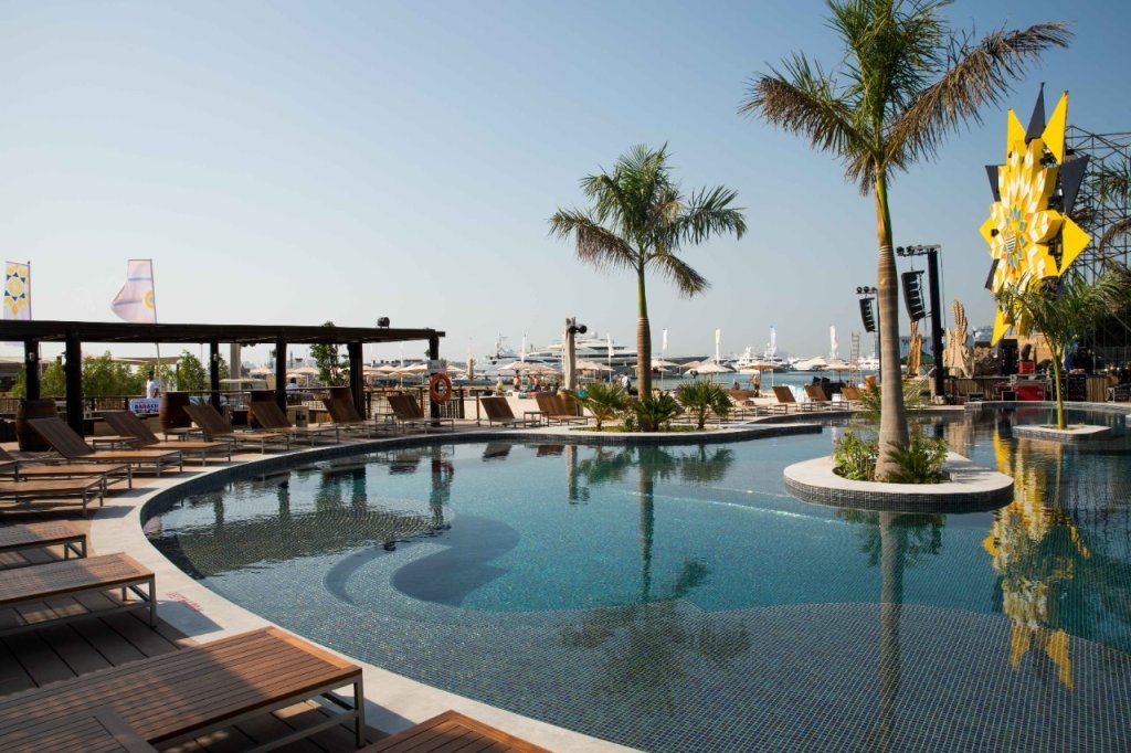 Дубай: Отель Le Méridien Mina Seyahi Beach Resort & Waterpark
