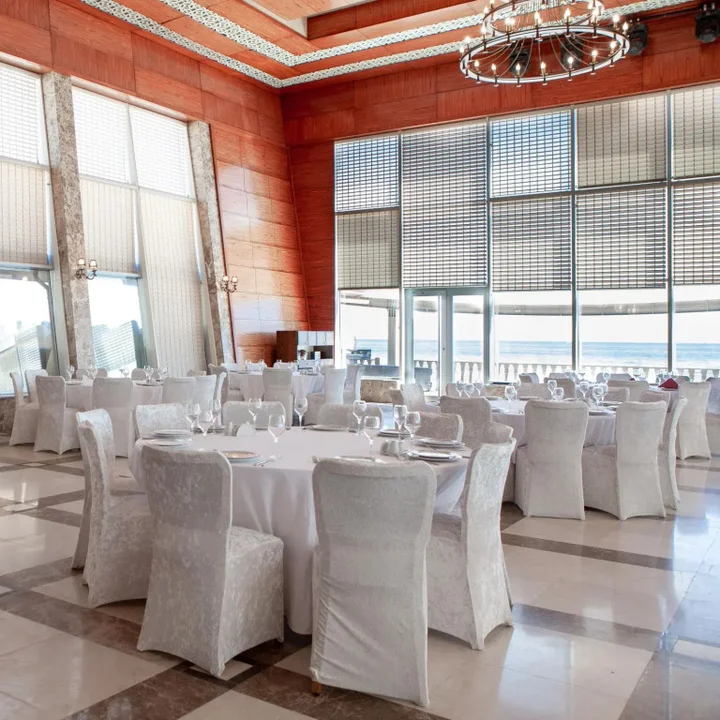 Баку: Отель Ramada Baku