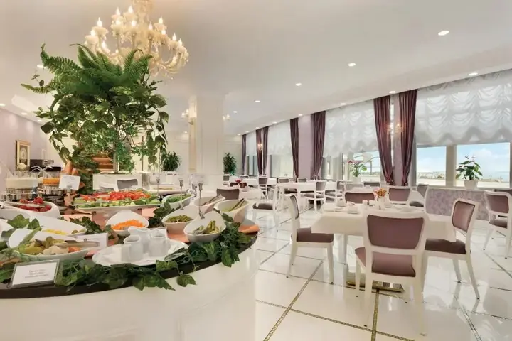 Баку: Отель Ramada Baku