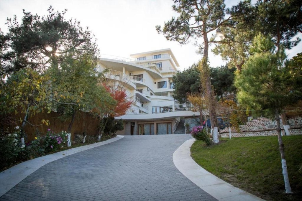 Тбилиси: Hotel Beaumonde Garden