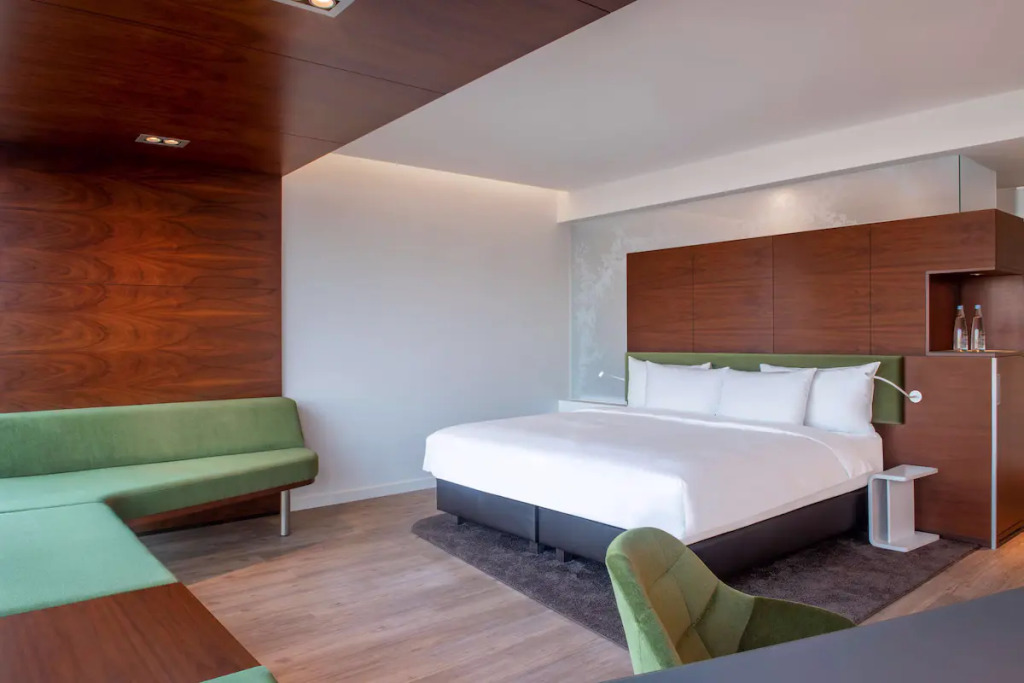 Тбилиси: Отель Radisson Blu Iveria Hotel, Tbilisi