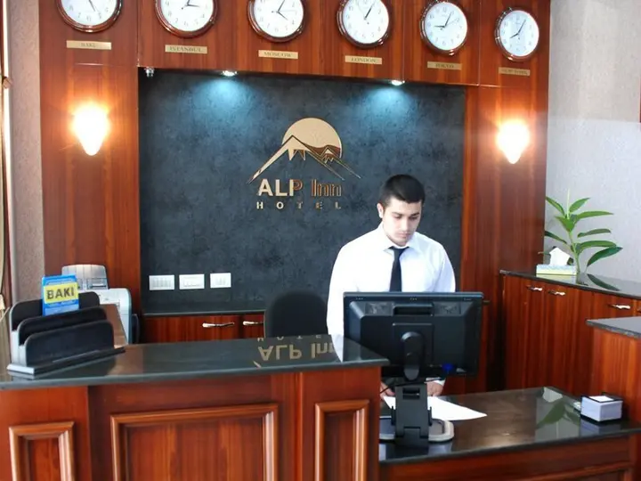 Баку: Alp Inn