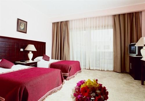 Хургада: Golden 5 Sapphire Suites Hotel