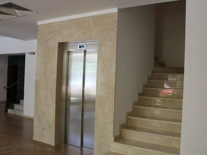 Тбилиси: Гостиница Tbilotel