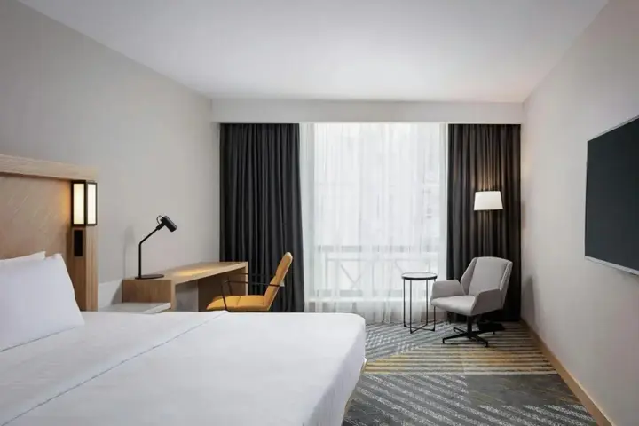 Тбилиси: Отель Courtyard by Marriott Tbilisi