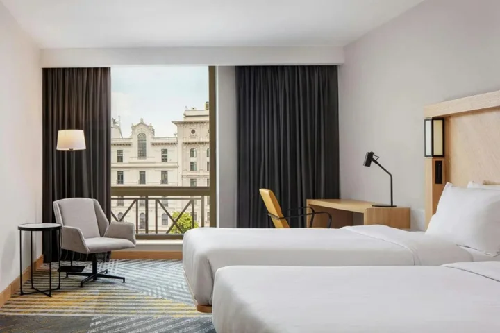 Тбилиси: Отель Courtyard by Marriott Tbilisi