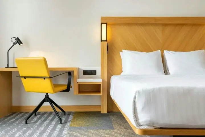 Тбилиси: Отель Courtyard by Marriott Tbilisi