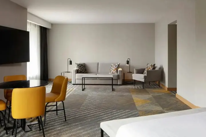 Тбилиси: Отель Courtyard by Marriott Tbilisi