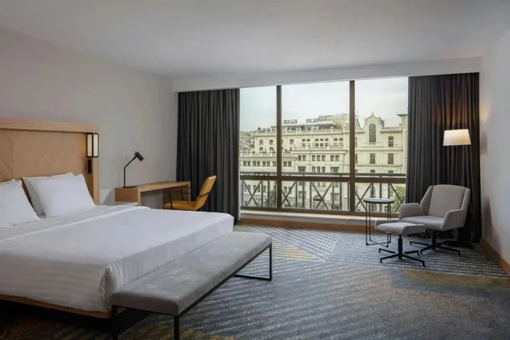 Тбилиси: Отель Courtyard by Marriott Tbilisi