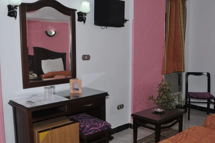 Каир: Happy City Hotel
