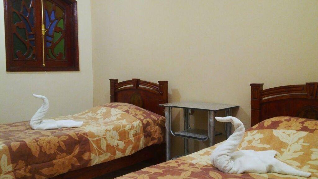 Луксор: Pyramids Luxor Hotel