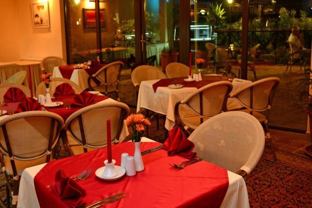Тбилиси: Betsys Hotel