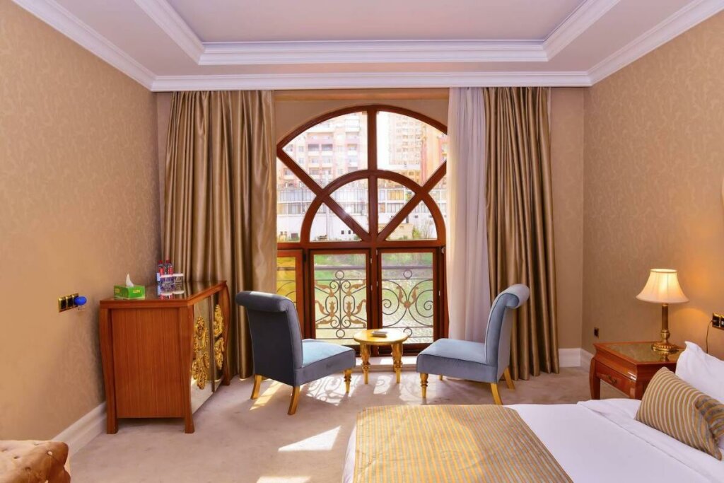 Баку: Отель Lake Palace 