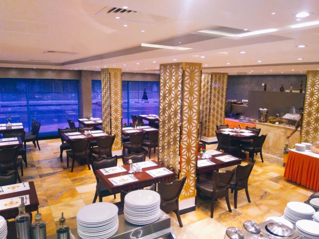 Шарджа: Al Bustan Hotel Flats