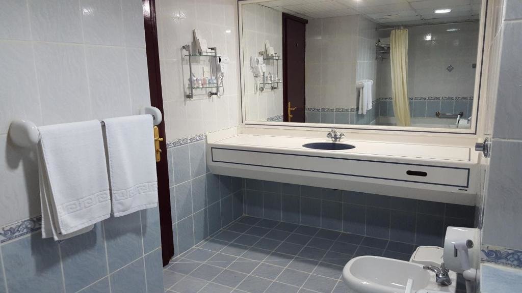 Шарджа: Al Bustan Hotel Flats