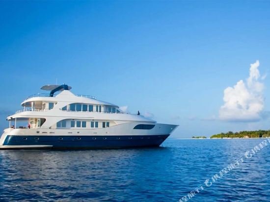 Северный атолл Мале: Honors Legacy Yacht