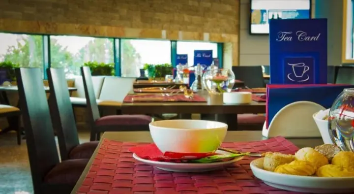 Баку: Отель Chirag Plaza Hotel & Business Center