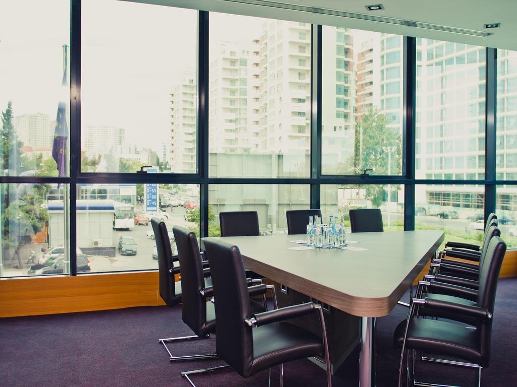 Баку: Отель Chirag Plaza Hotel & Business Center