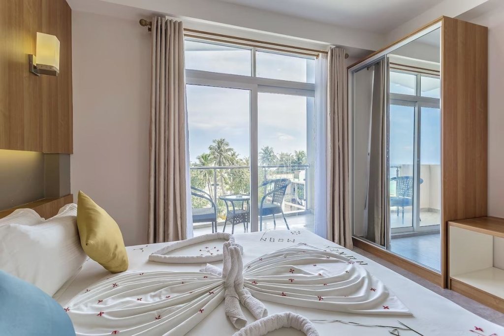Отель Kuredhi Beach Inn — фото 5