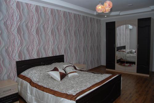 Уреки: Hotel Exotica