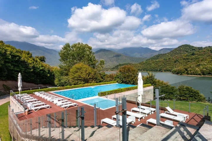 Кварели: Курорт Kvareli Lake
