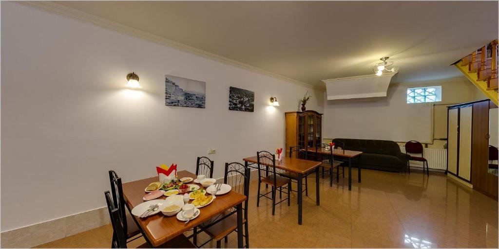 Тбилиси: Hotel Avlabari