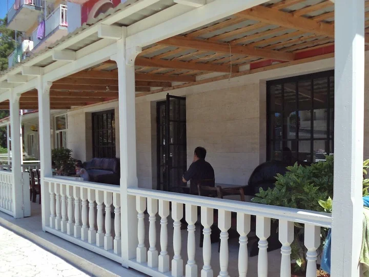 Уреки: Red Hotel Georgia