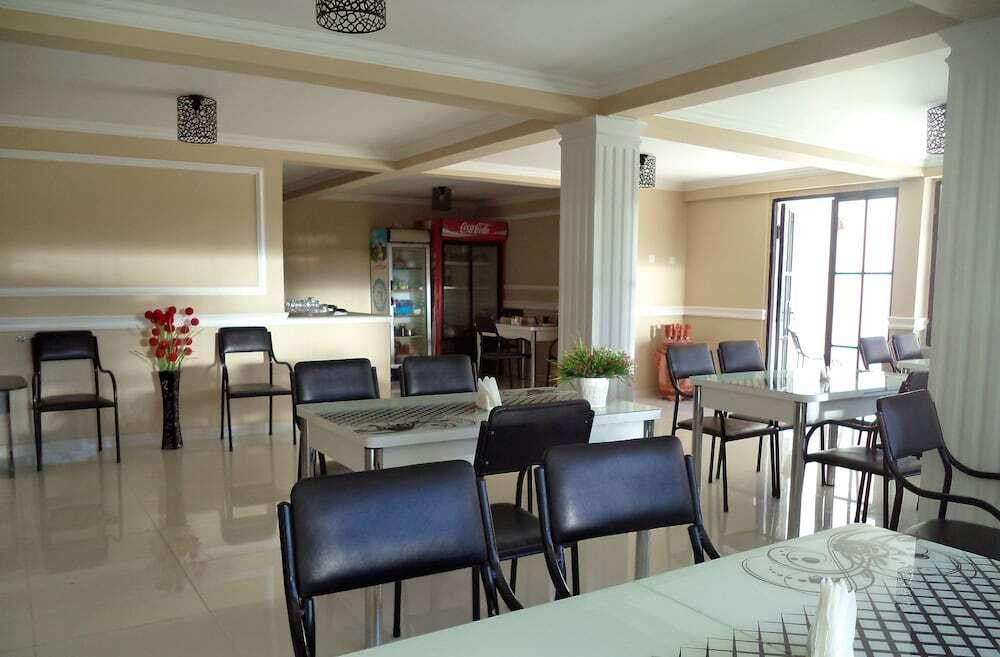 Уреки: Red Hotel Georgia