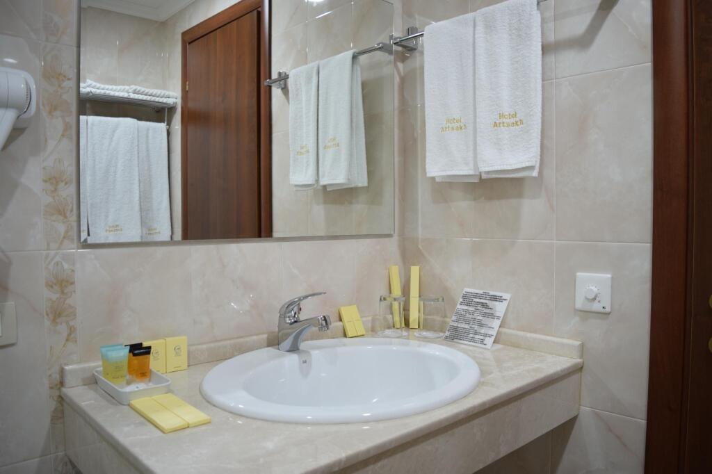 Ереван: Отель «Арцах»