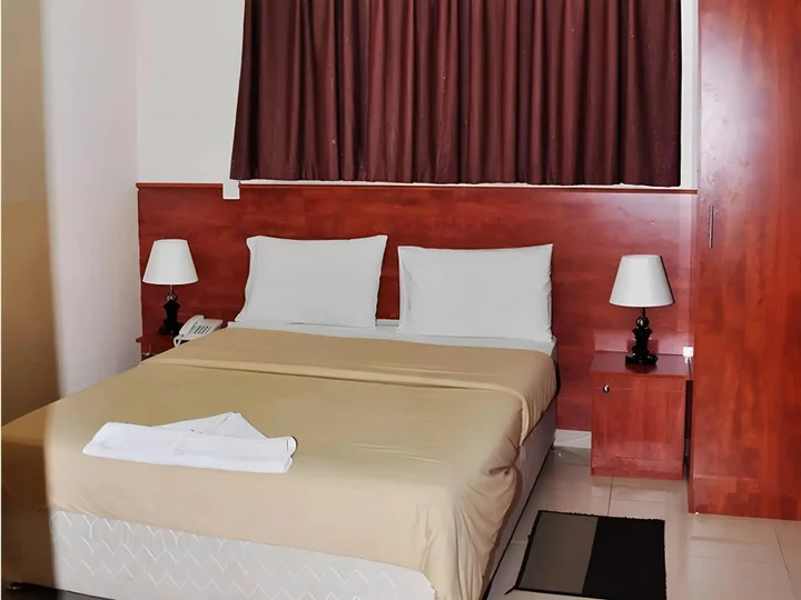 Дубай: Africana Hotel