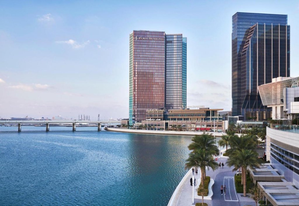 Абу-Даби: Four Seasons Hotel Abu Dhabi at Al Maryah Island