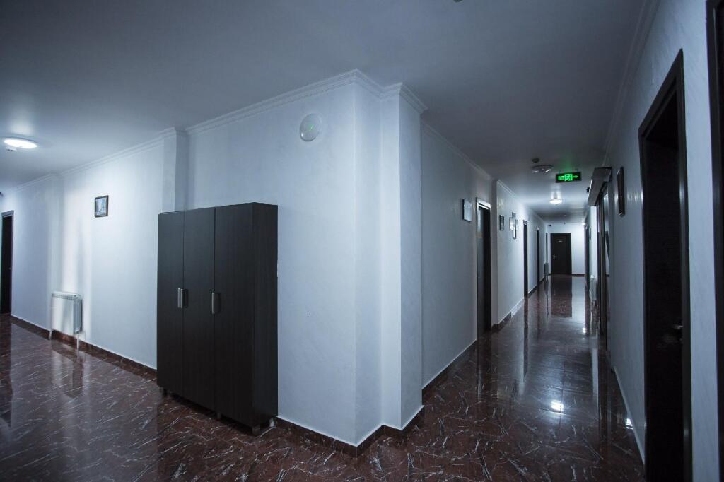 Батуми: Hotel & Cafe Batus