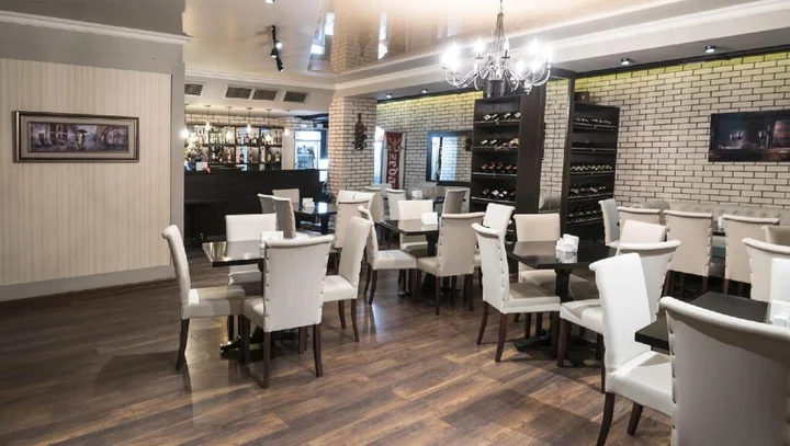Батуми: Hotel & Cafe Batus