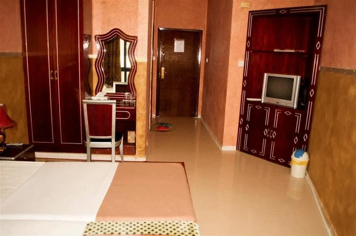 Дубай: Shalimar Park Hotel