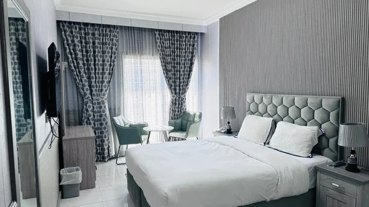 Дубай: San Marino Hotel