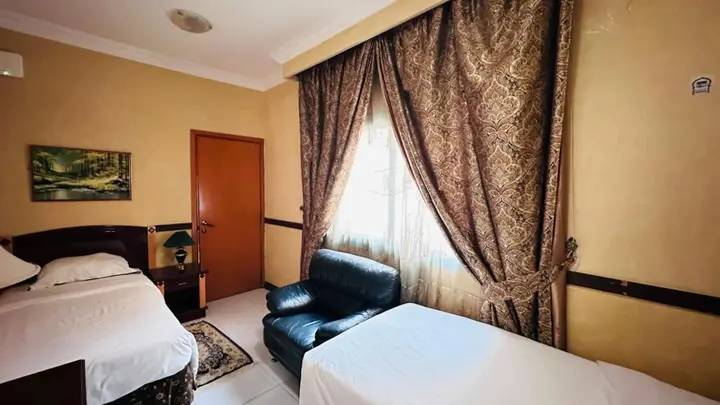 Дубай: San Marino Hotel