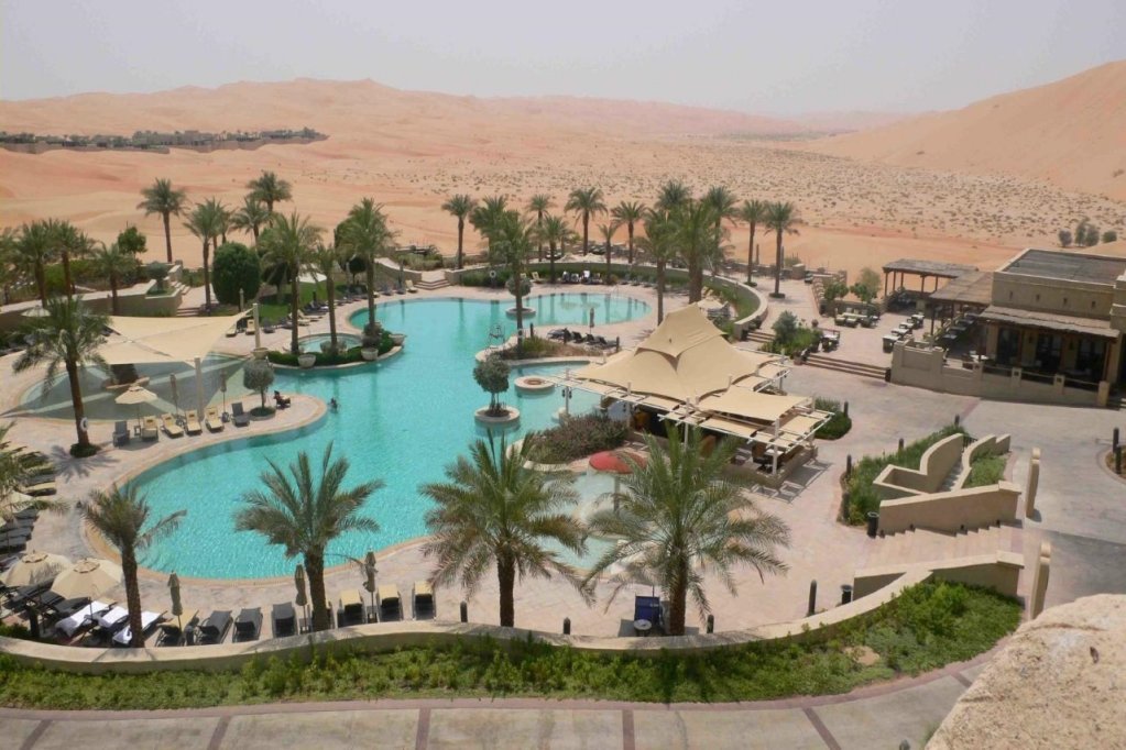 Оазис Лива: Qasr Al Sarab Desert Resort by Anantara