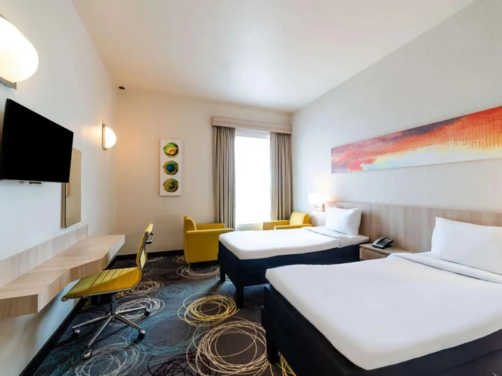 Дубай: ibis Styles Dragon Mart Dubai