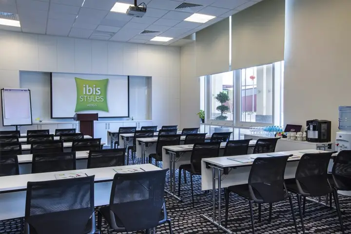 ibis Styles Dragon Mart Dubai — фото 1